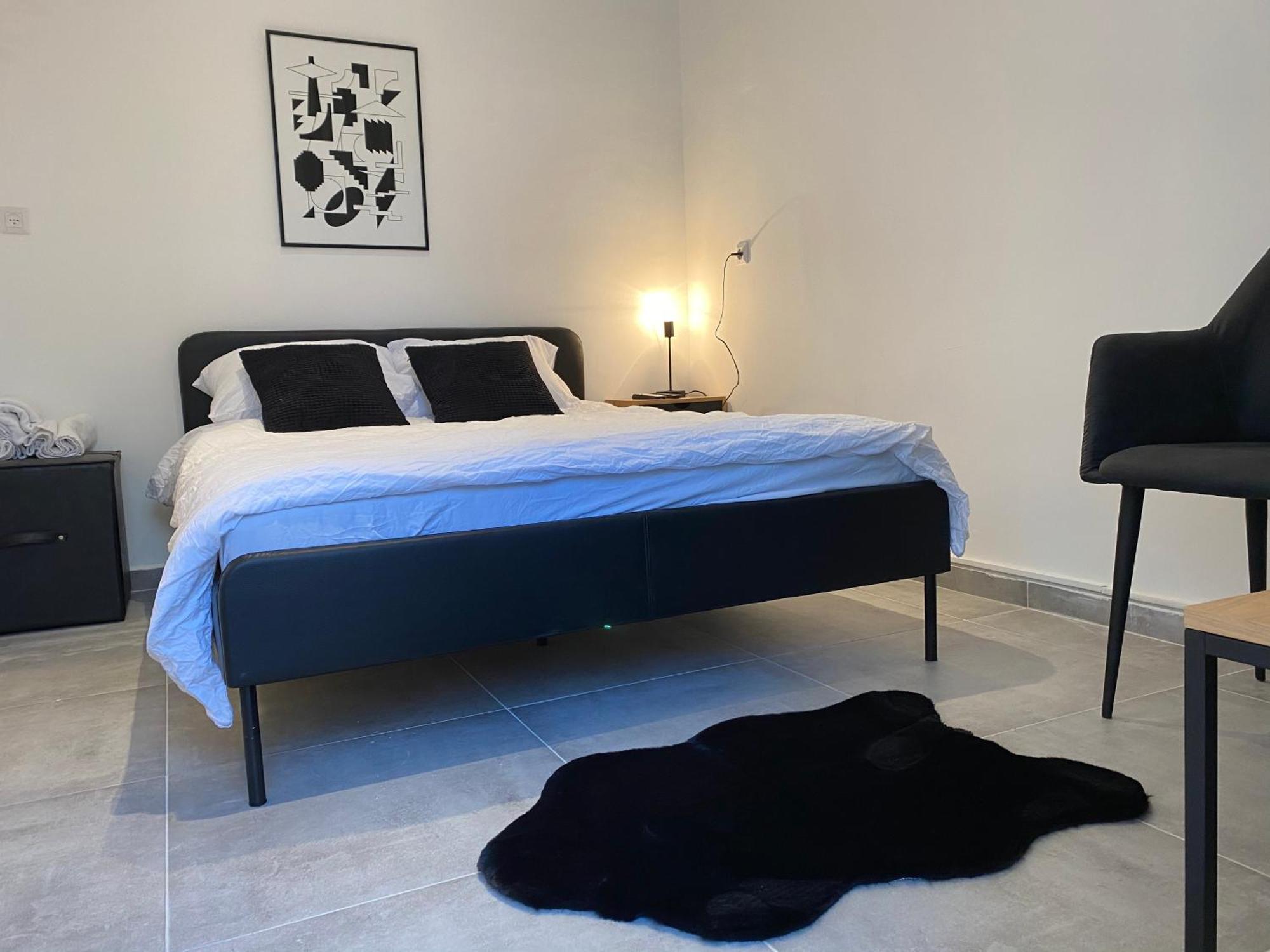 Bed and Breakfast Yona 8 Tel Awiw Pokój zdjęcie