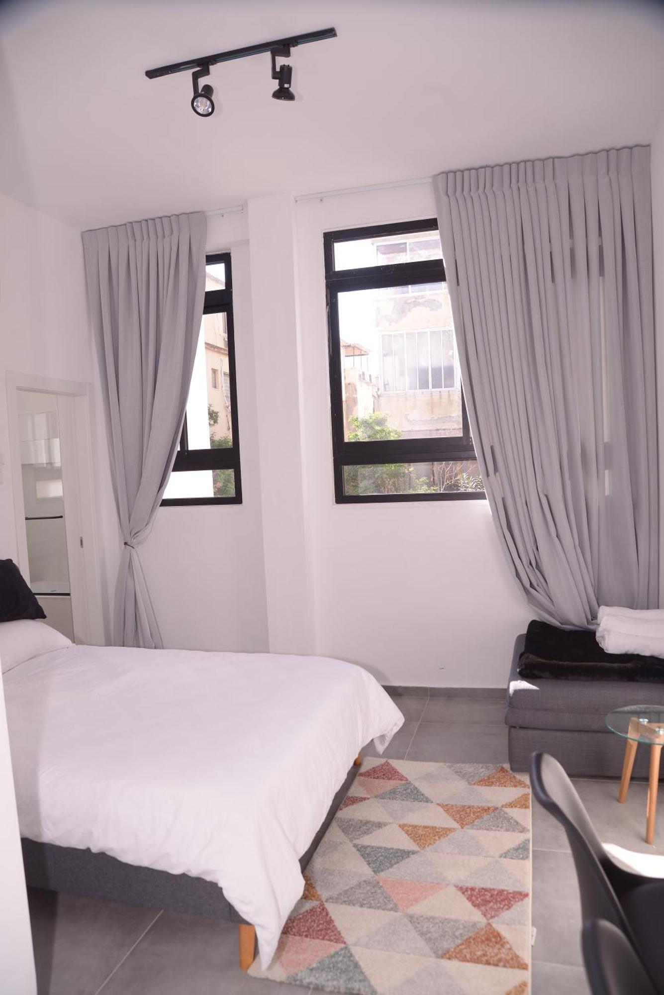 Bed and Breakfast Yona 8 Tel Awiw Pokój zdjęcie