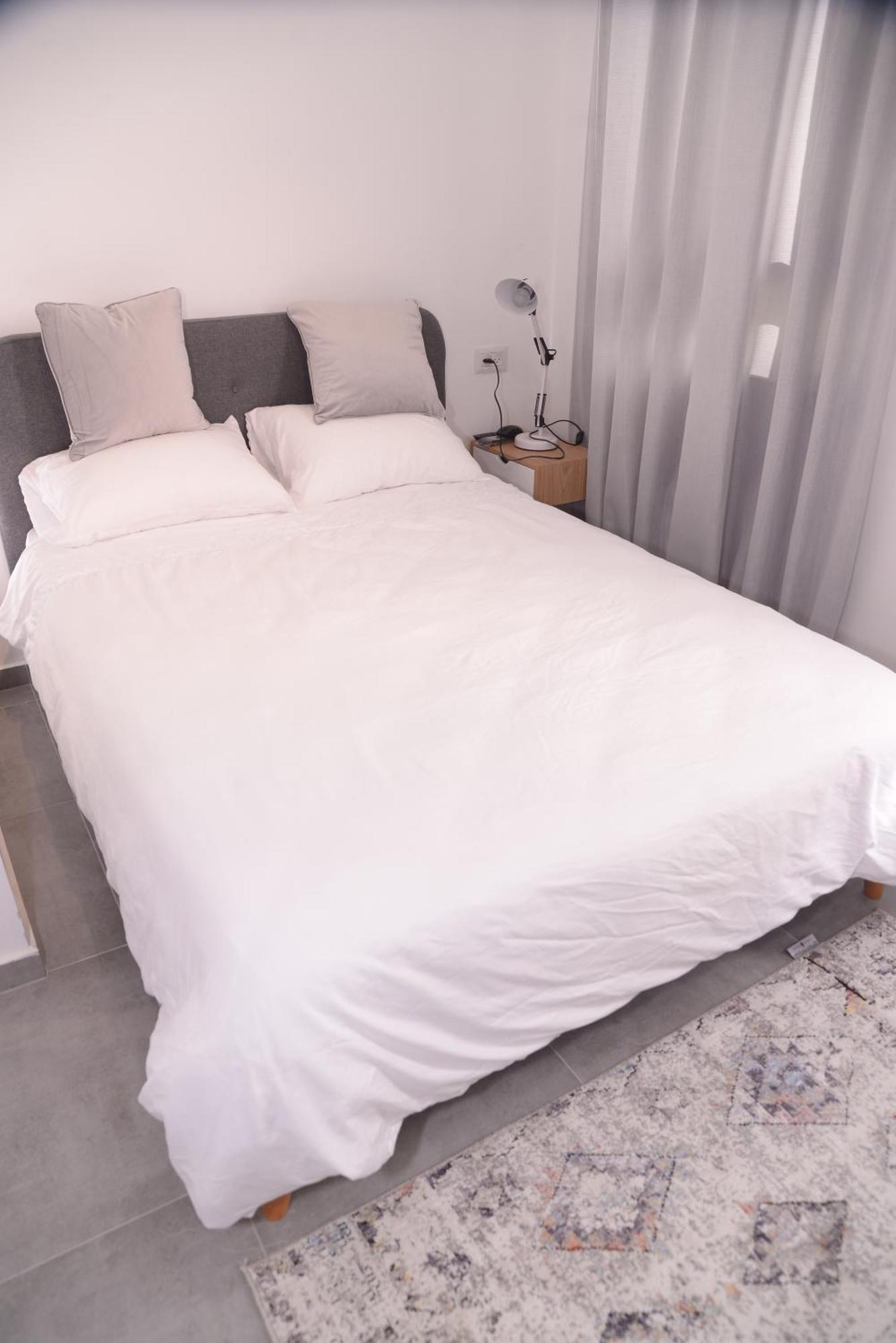 Bed and Breakfast Yona 8 Tel Awiw Pokój zdjęcie